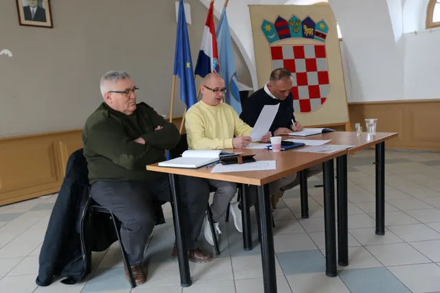 pcelari naslovna