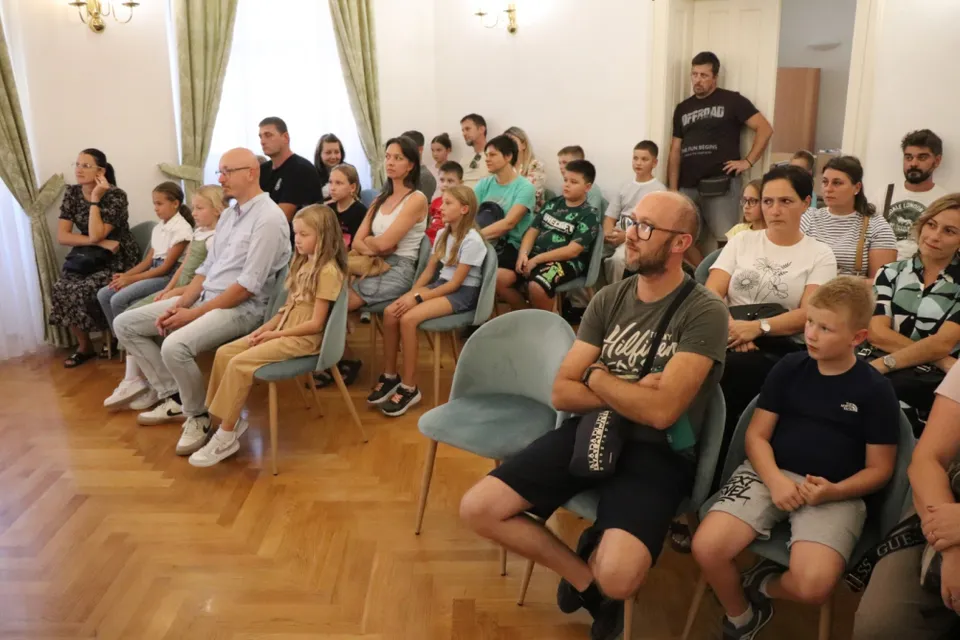 Fotografija uz članak „PRVI DAN ŠKOLE Za 83 prvašića otkucali vrtićki dani“
