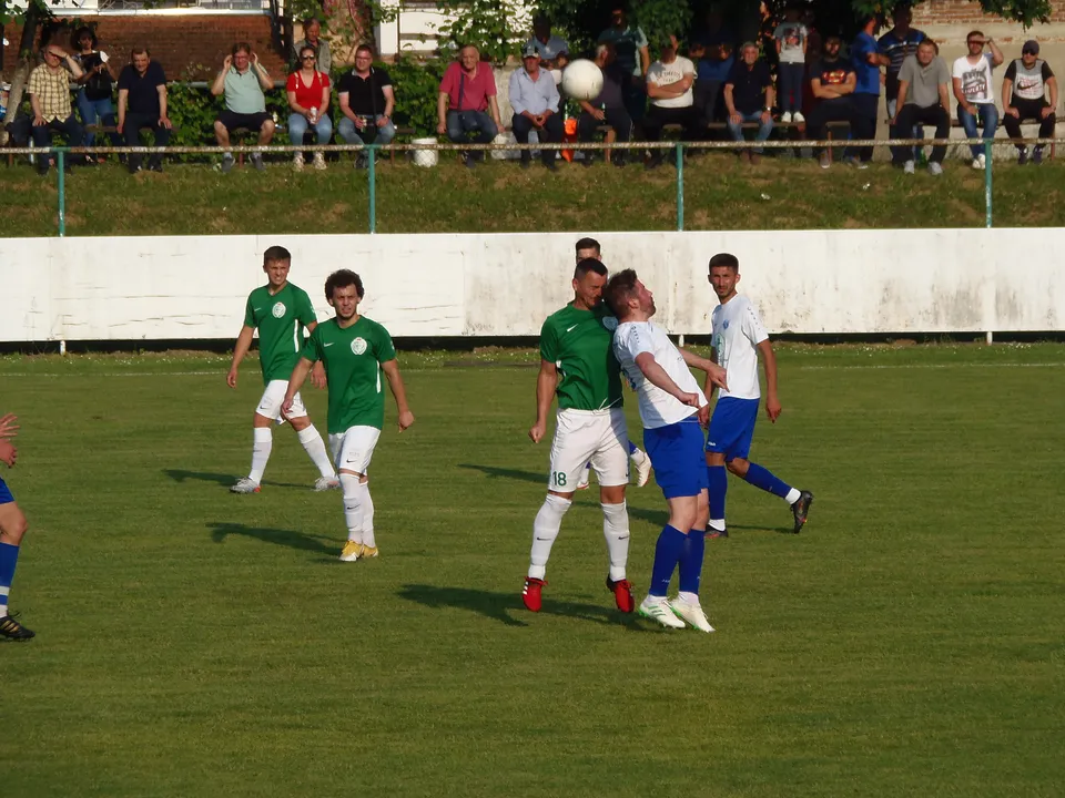 Fotografija uz članak „SUSJEDSKI DERBI U LIPIKU Pobjeda Lipika čista kao suza“