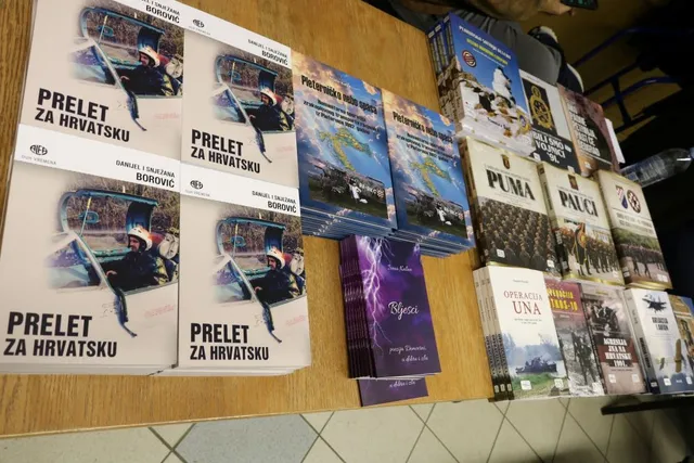 Fotografija uz članak „MUZEJ VOJNE I RATNE POVIJESTI Ratno zrakoplovstvo spasa u Noći muzeja“