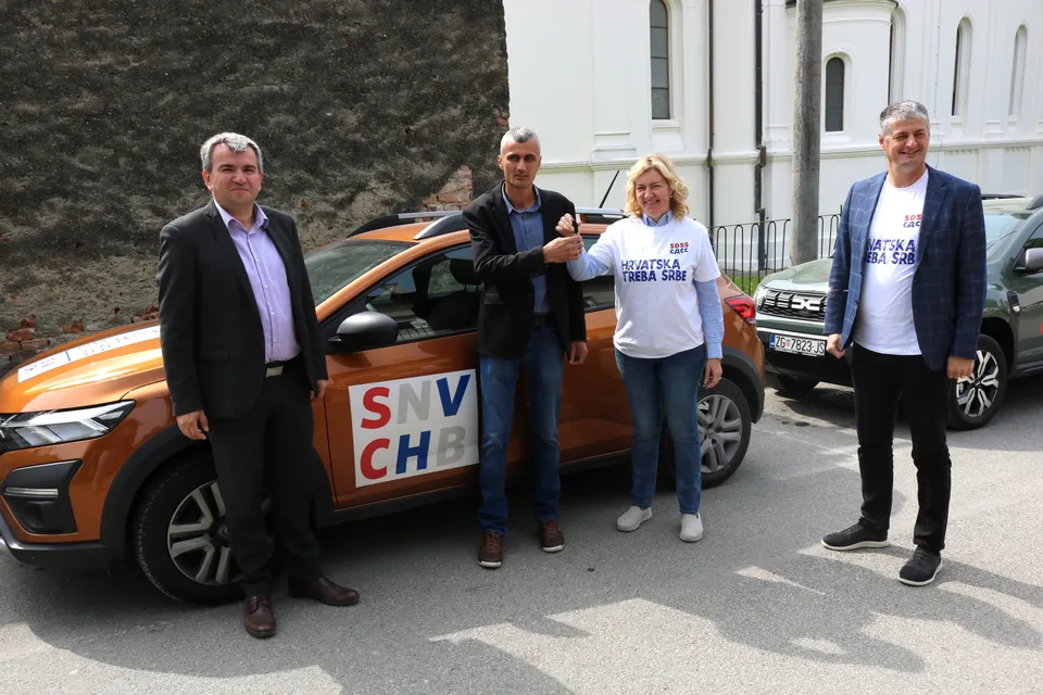 srbi auto ključ