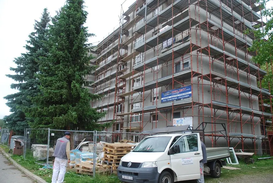 stambene zgrade skela