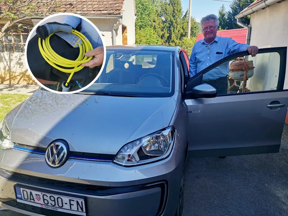 Fotografija uz članak „VOZIMO HIBRIDNE I ELEKTRO AUTOMOBILE: U Pakracu već prometuju, uskoro i punionica“