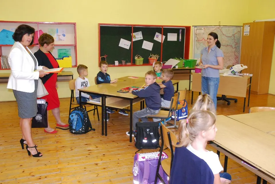 Fotografija uz članak „NA POČETKU ŠKOLSKE GODINE: Darovi i za prvašiće područnih škola“