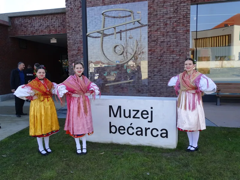 Fotografija uz članak „U PLETERNICI OTVOREN INTERPRETACIJSKI CENTAR MUZEJ BEĆARCA Dobro došli u jedinstveni hram slavonskog života i identiteta“