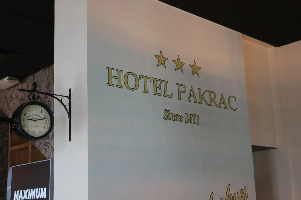 Fotografija uz članak „HOTEL PAKRAC Počeo s radom caffe bar „Moneta““