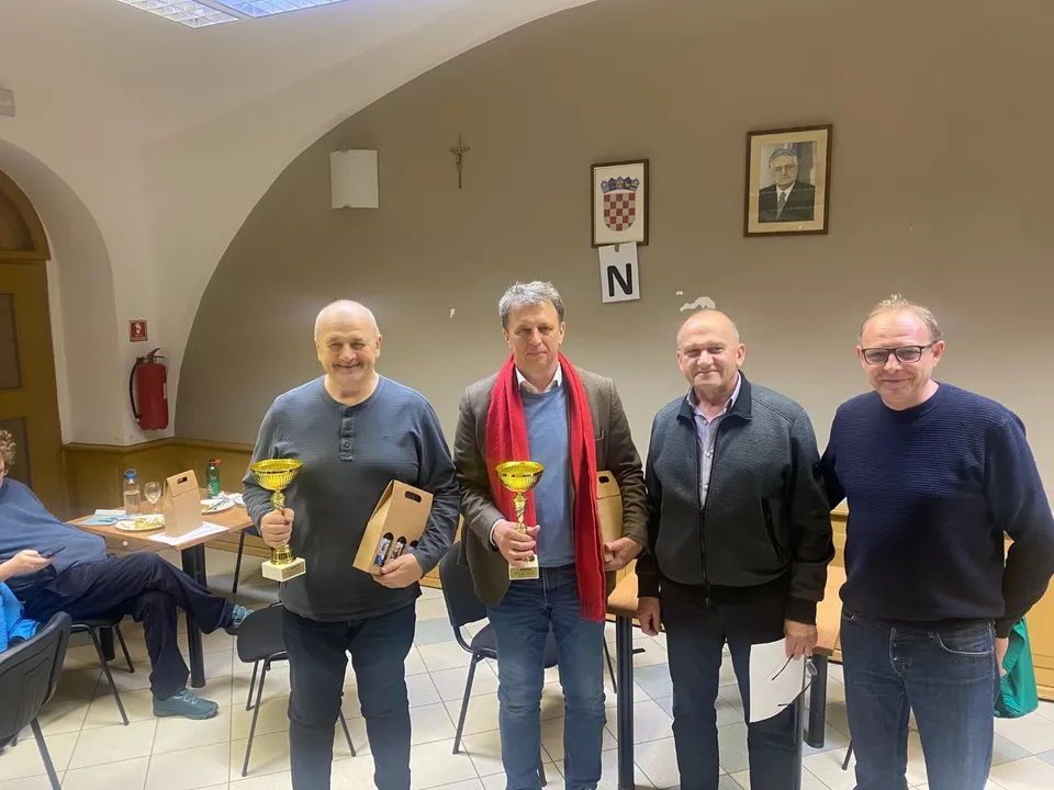 Fotografija uz članak „BRIDGE TURNIR U PAKRACU Natjecanje okupilo 78 sudionika iz cijele regije“