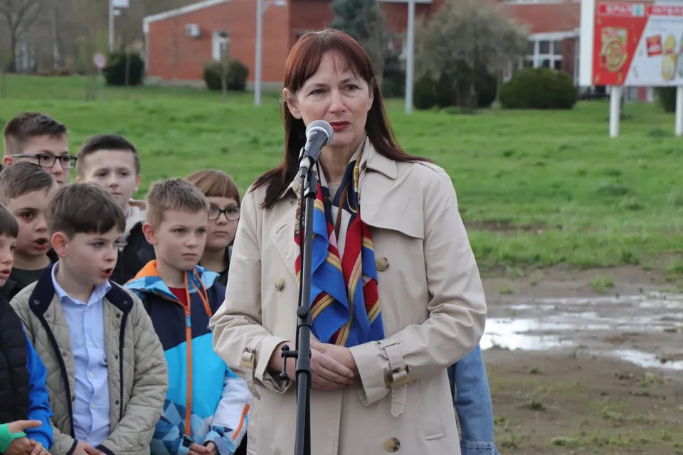 Fotografija uz članak „PAKRACU DVA NOVA TENISKA TERENA Krstanović: "Da svaki grad ima ovakvu situaciju, riješili bismo problem nedostatka sportaša u državi"“