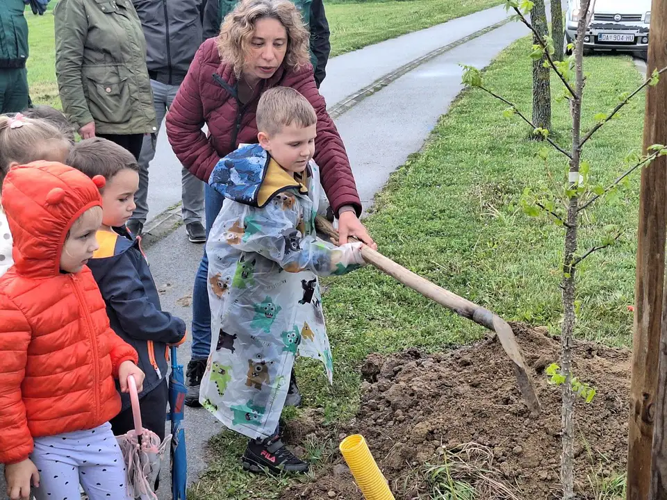 Fotografija uz članak „„GEA PARK PAKRAC“ Jedanaesta godina sadnje stabala“