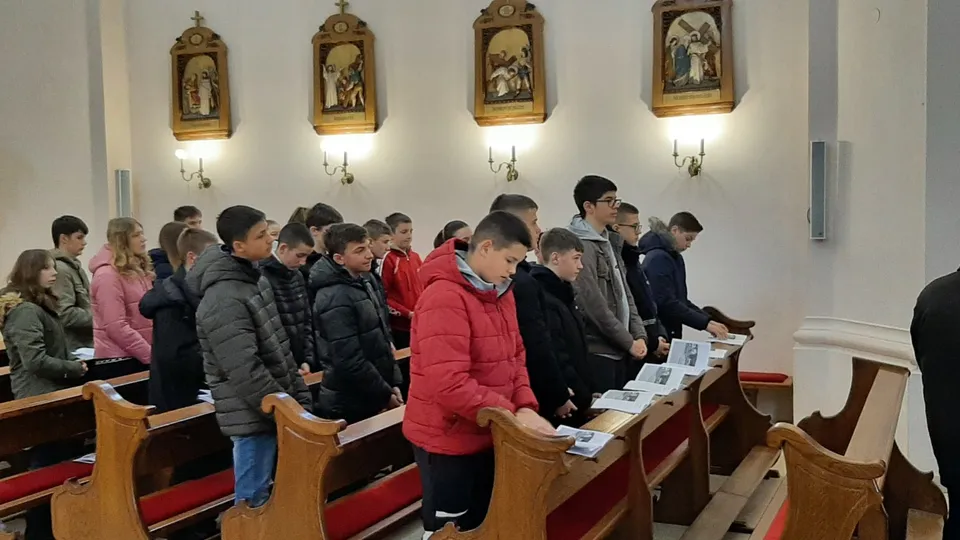 Fotografija uz članak „11. KRIŽNI PUT GRADA PAKRACA U spomen na sve stradalnike u Domovinskom ratu“