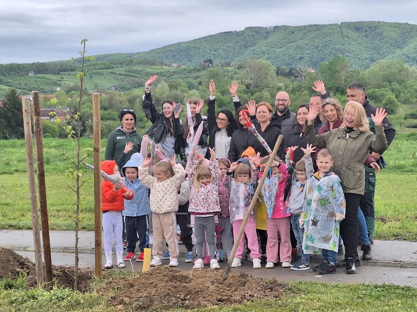 Fotografija uz članak „„GEA PARK PAKRAC“ Jedanaesta godina sadnje stabala“