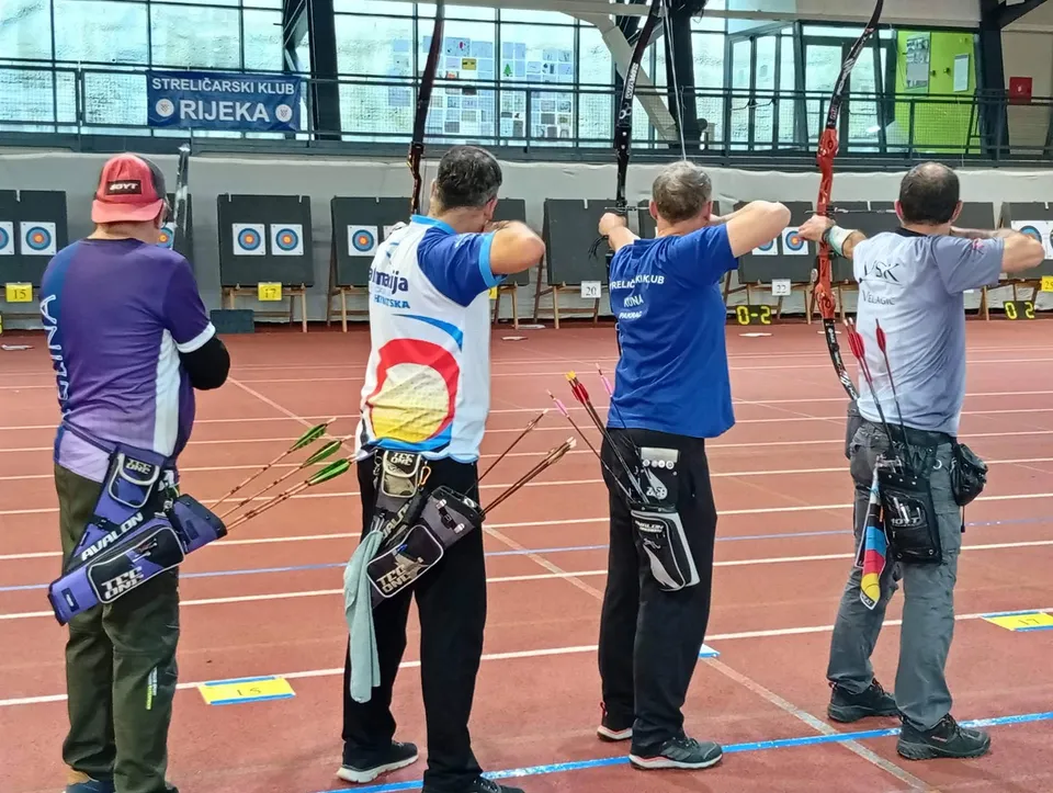 Fotografija uz članak „STRELIČARSKI KLUB KUNA Iz Rijeke se vratili s 5 medalja“