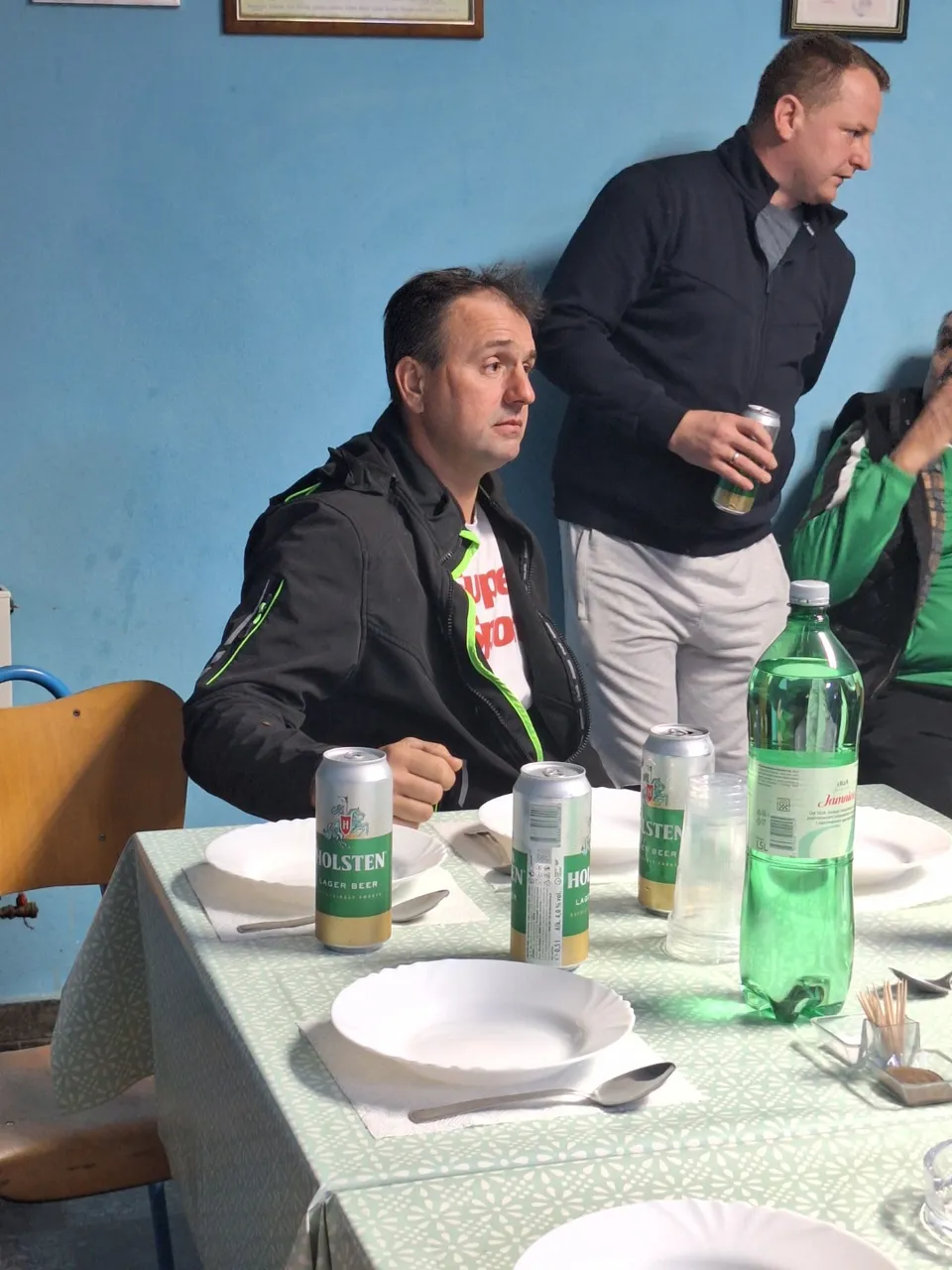 Fotografija uz članak „SKUPŠTINA MOTO KLUBA PAKRAC 1994 Dva državna prvaka, dječja staza i plato za pranje motora“