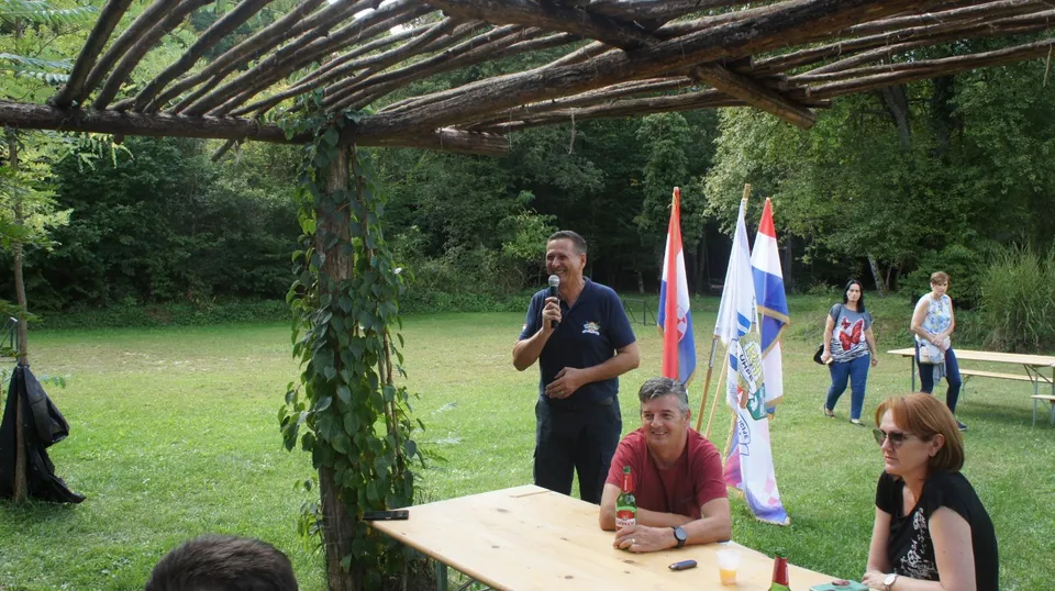 Fotografija uz članak „DAN POLICIJE Prijateljskim druženjem obilježen blagdan svetog Mihovila“
