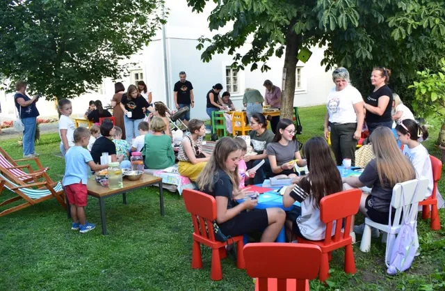 Fotografija uz članak „COOLTURNO LJETO Predstava za djecu i „Svirka ispred Spahijskog““