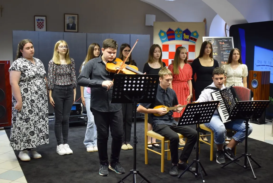 Fotografija uz članak „OGŠ PAKRAC Koncert za kraj školske godine“