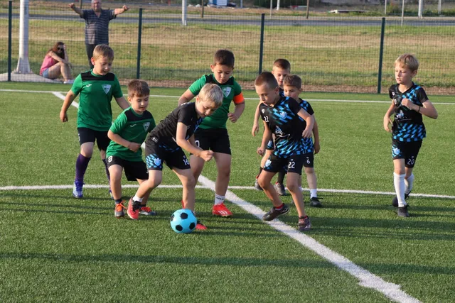 mini derbi naslovna