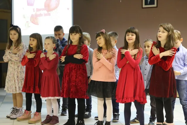 Fotografija uz članak „OGŠ PAKRAC Jednosatni program najljepših ljubavnih skladbi“