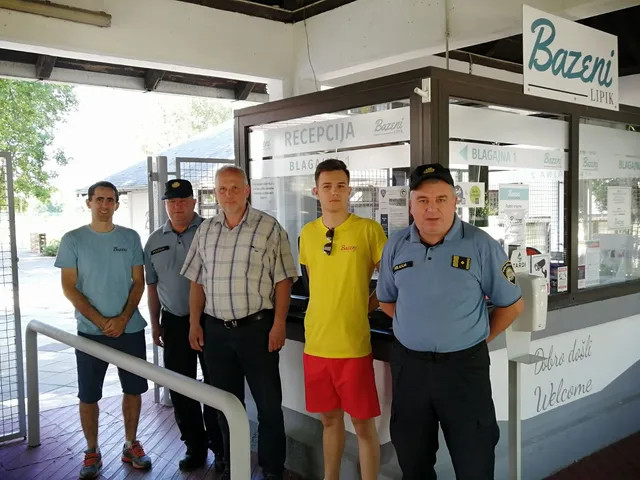 policija bazeni 1
